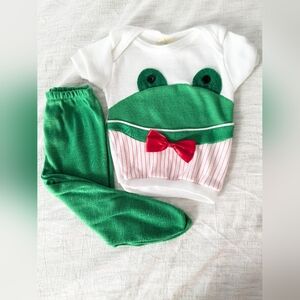 Vintage Rattles Brand Frog Outfit - 2pc